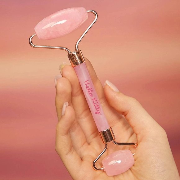 Hello Kitty Stone Facial Massage Roller With Storage Bag - Picture 6 of 12